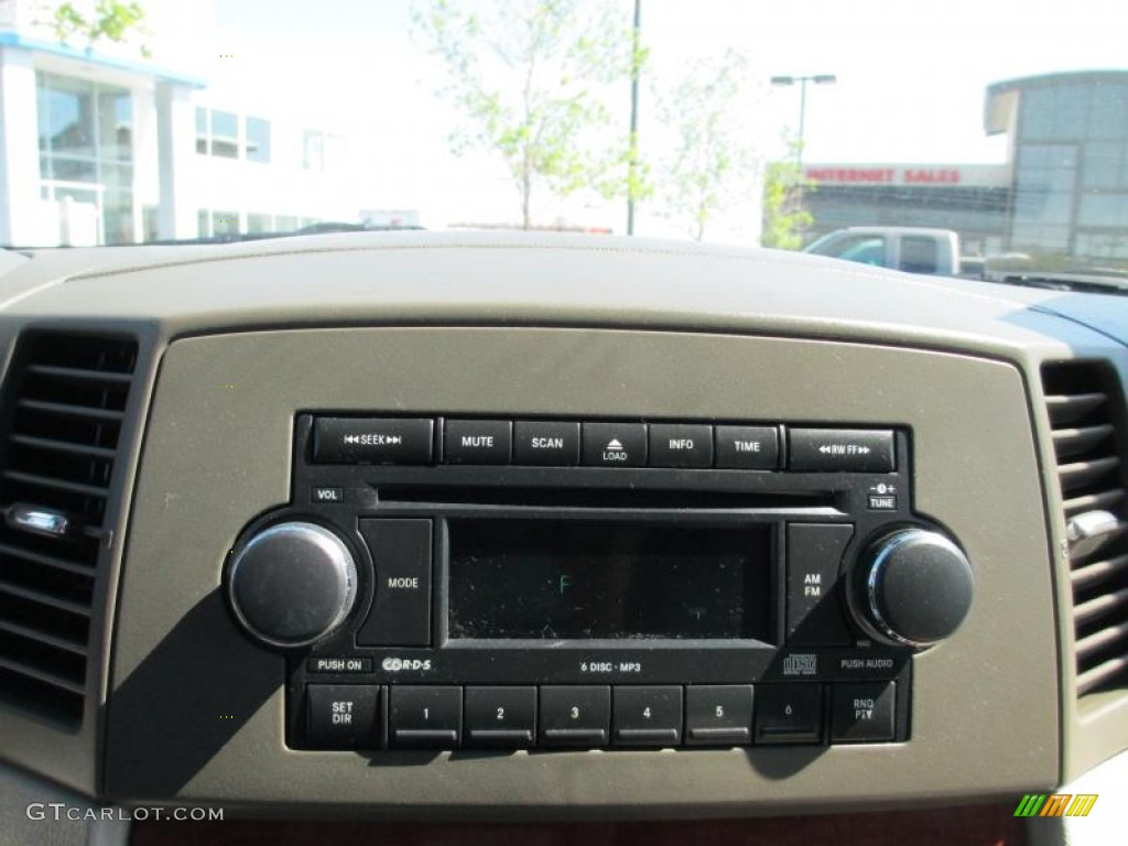 2007 Jeep Grand Cherokee Limited 4x4 Audio System Photo #86618284