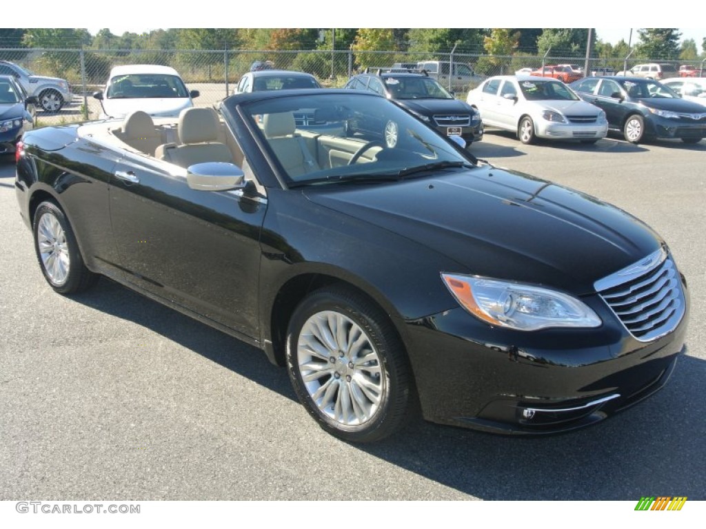 2014 200 Limited Convertible - Black Clear Coat / Black/Light Frost Beige photo #20