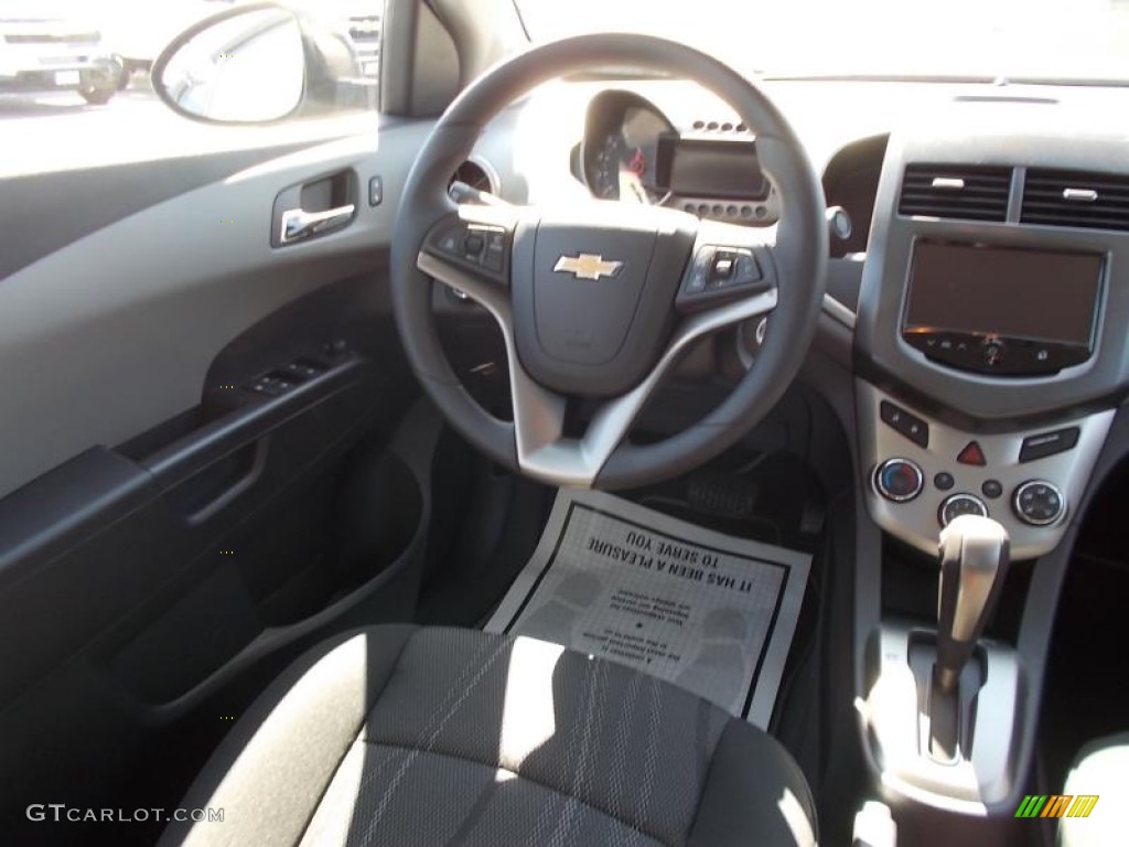 2014 Sonic LT Sedan - Red Hot / Jet Black/Dark Titanium photo #10