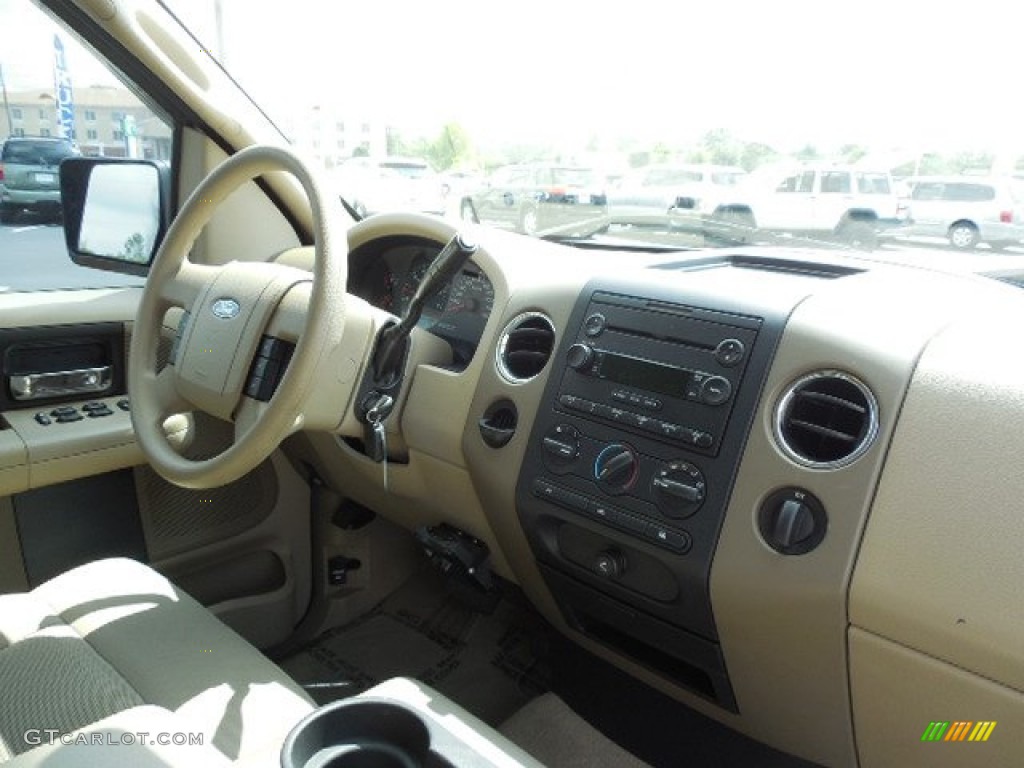 2004 F150 XLT SuperCab - Arizona Beige Metallic / Tan photo #11