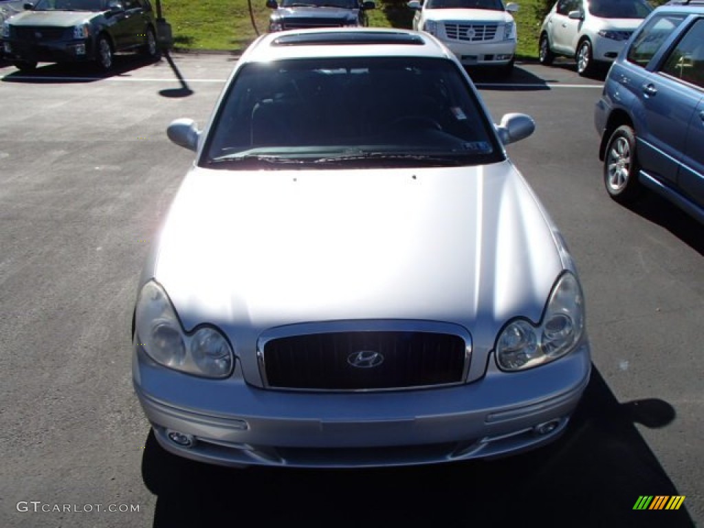 2003 Sonata  - Brilliant Silver Metallic / Grey photo #2
