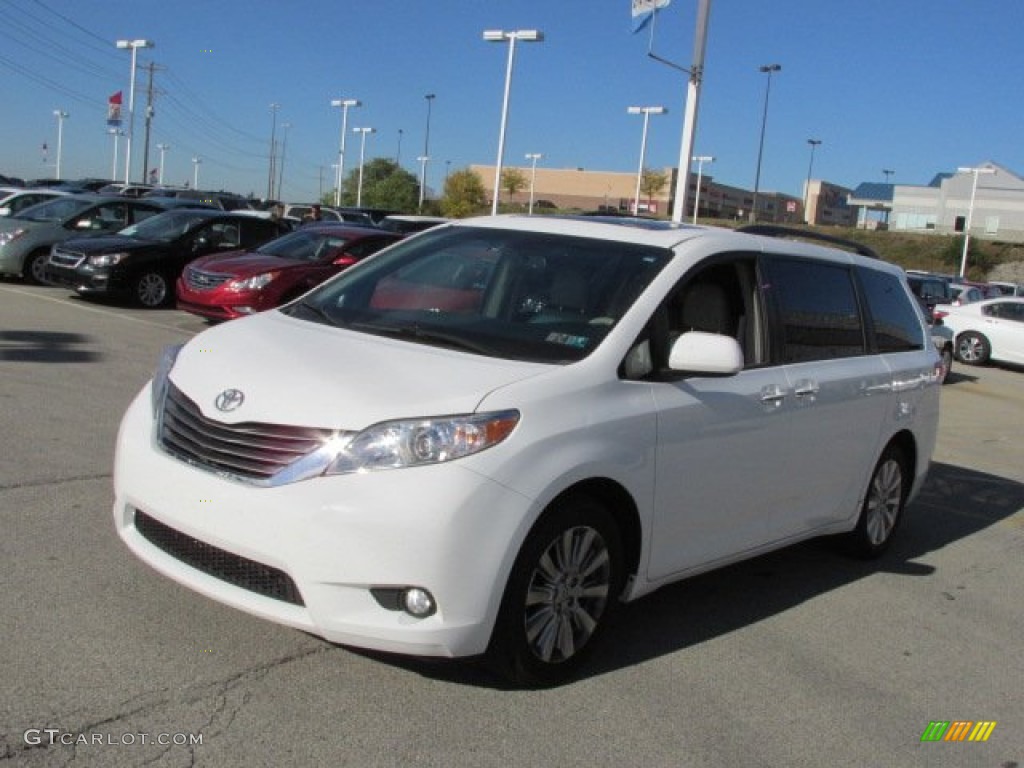 2011 Toyota Sienna XLE AWD Exterior Photos