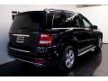 Black - GL 450 4Matic Photo No. 6