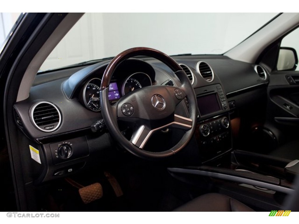 2010 Mercedes-Benz GL 450 4Matic Black Dashboard Photo #86631310