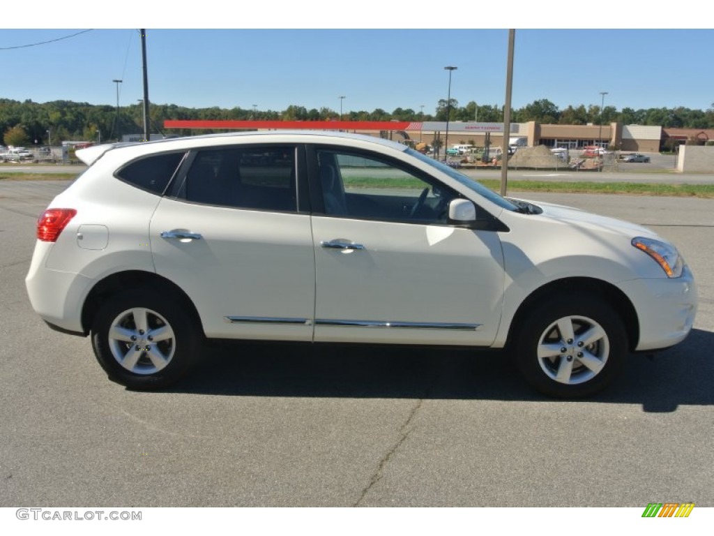 2013 Rogue S AWD - Pearl White / Gray photo #6