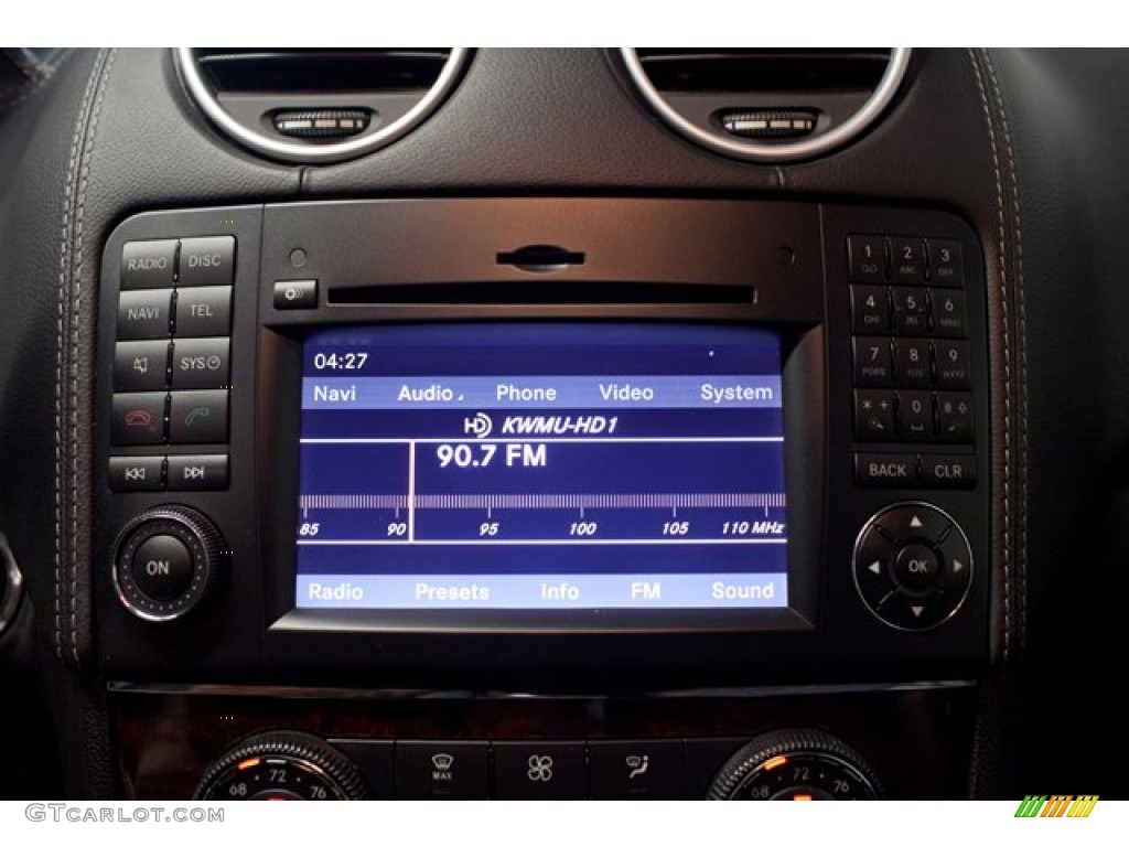 2010 Mercedes-Benz GL 450 4Matic Audio System Photos