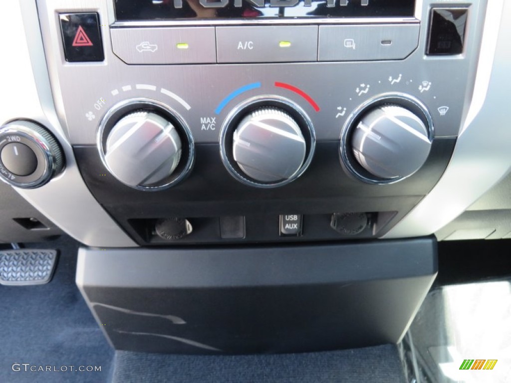 2014 Toyota Tundra TSS Double Cab 4x4 Controls Photo #86632123