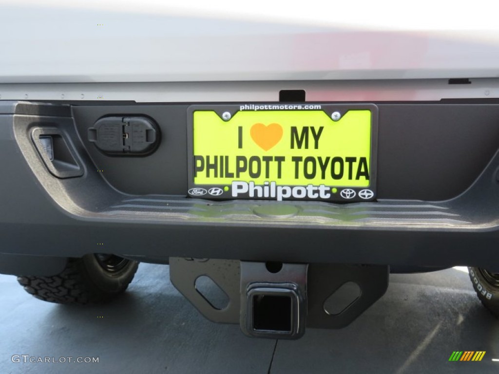 2014 Tundra TSS Double Cab - Silver Sky Metallic / Graphite photo #18