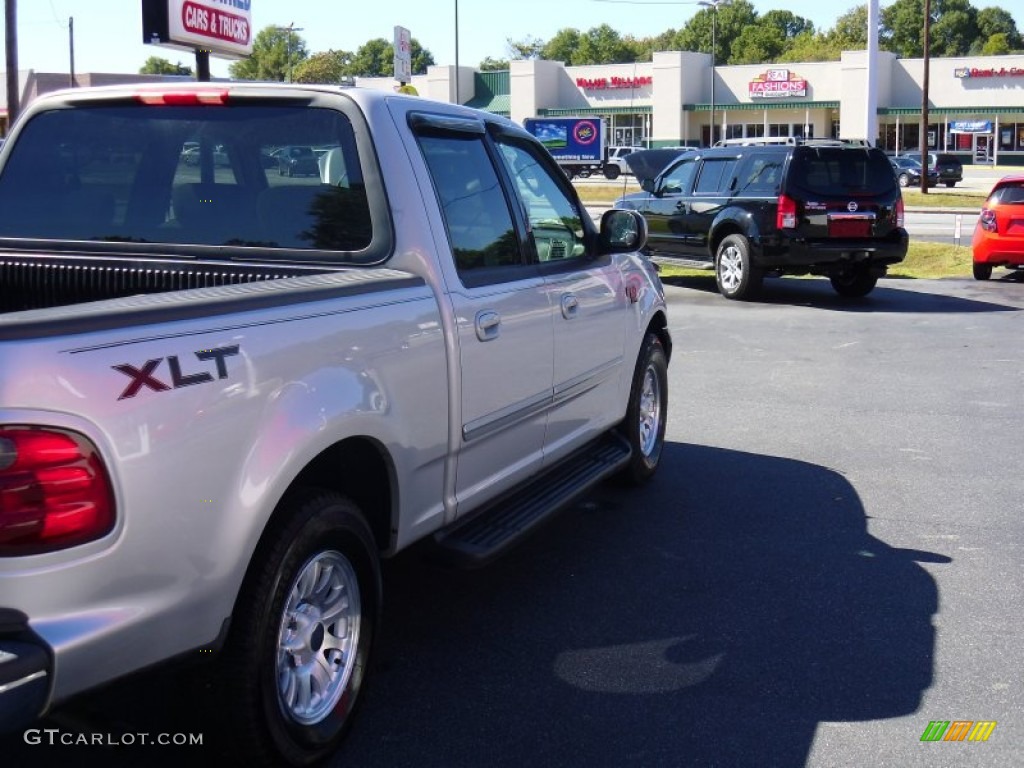 2003 F150 XLT SuperCrew - Silver Metallic / Medium Graphite Grey photo #4