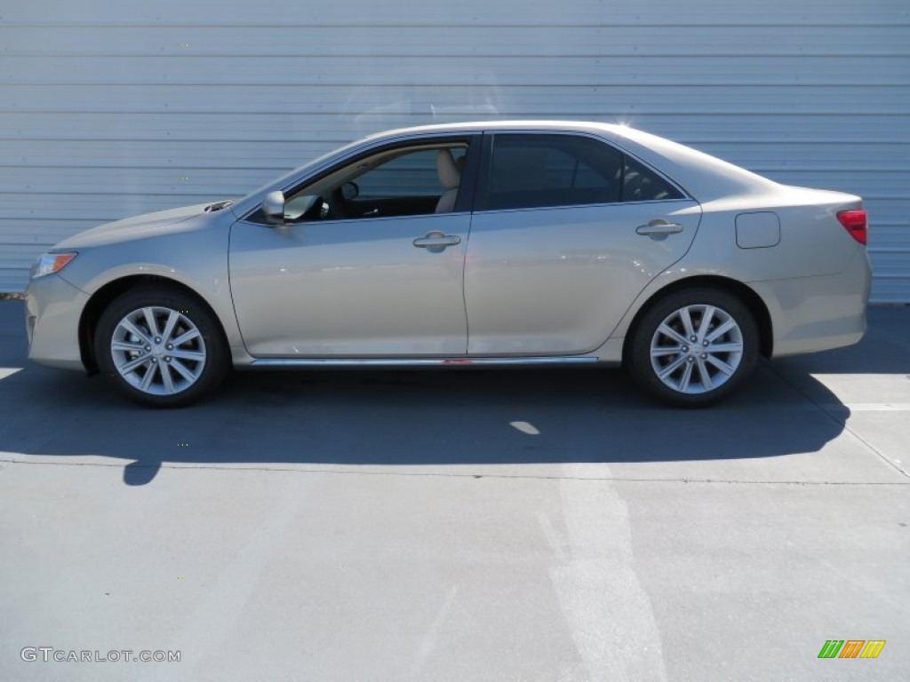 2014 Camry XLE - Champagne Mica / Ivory photo #6