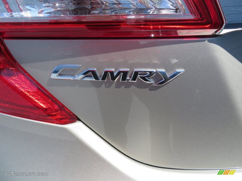 2014 Camry XLE - Champagne Mica / Ivory photo #14