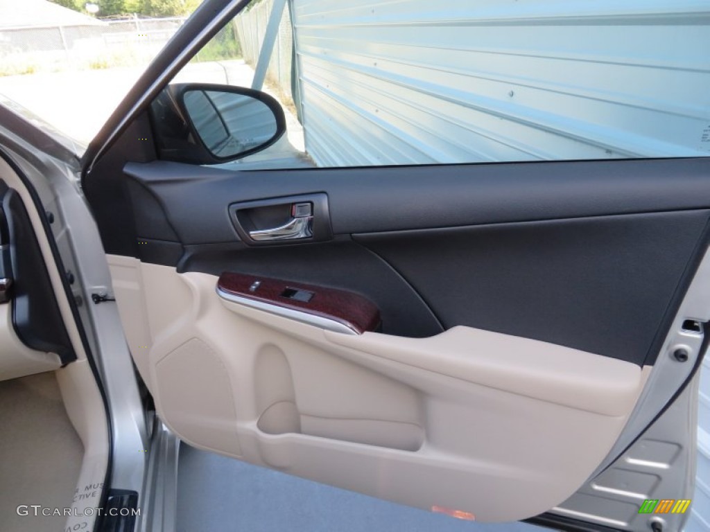 2014 Camry XLE - Champagne Mica / Ivory photo #17