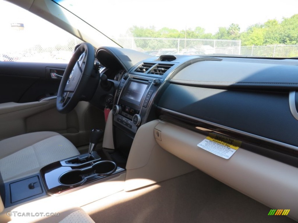 2014 Camry XLE - Champagne Mica / Ivory photo #18