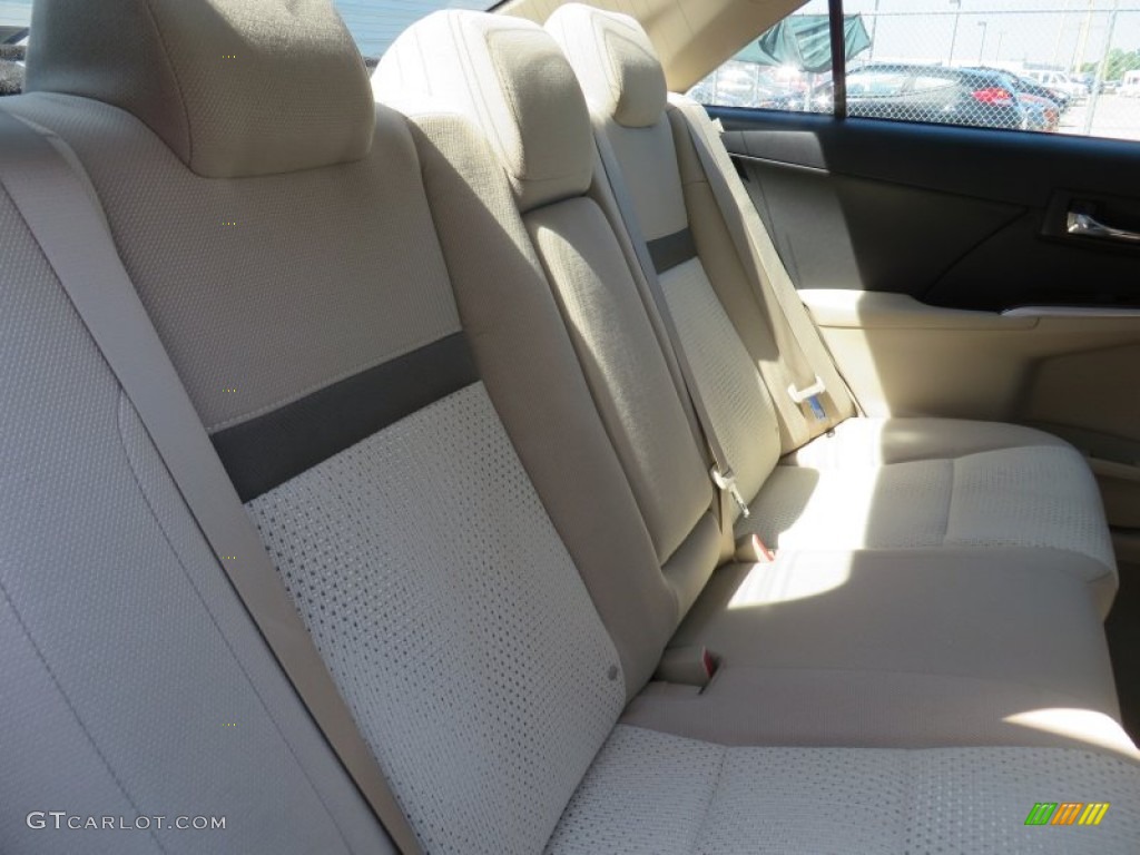 2014 Camry XLE - Champagne Mica / Ivory photo #21