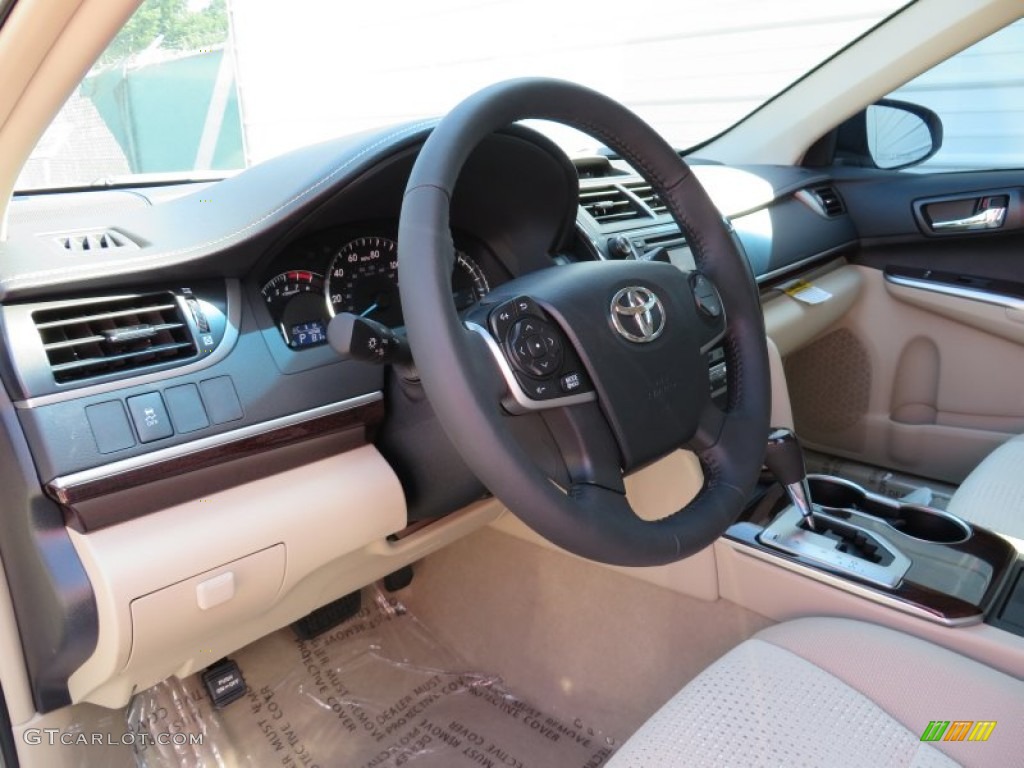2014 Camry XLE - Champagne Mica / Ivory photo #24
