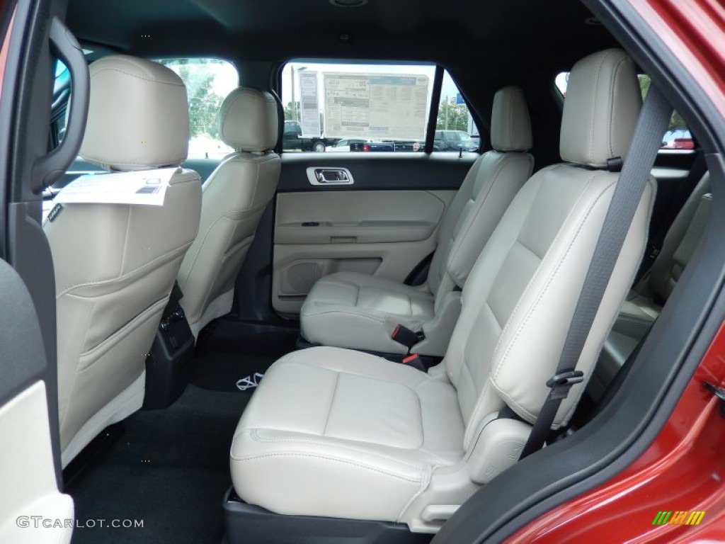 2014 Ford Explorer XLT Rear Seat Photo #86634886