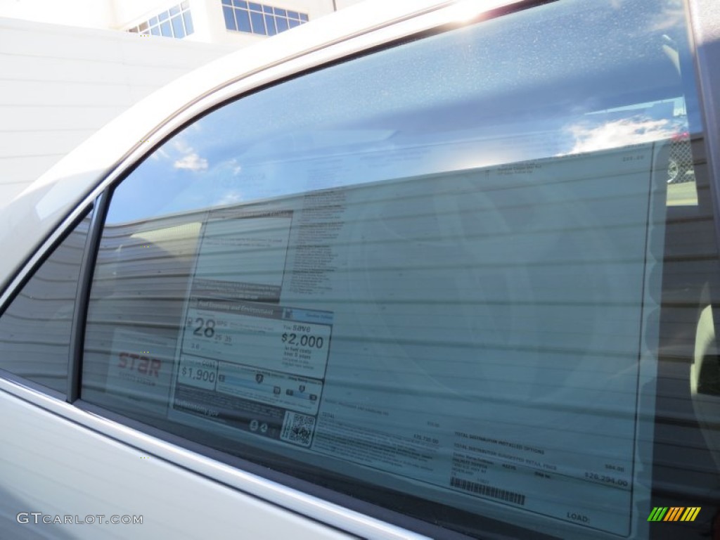 2014 Camry XLE - Champagne Mica / Ivory photo #32