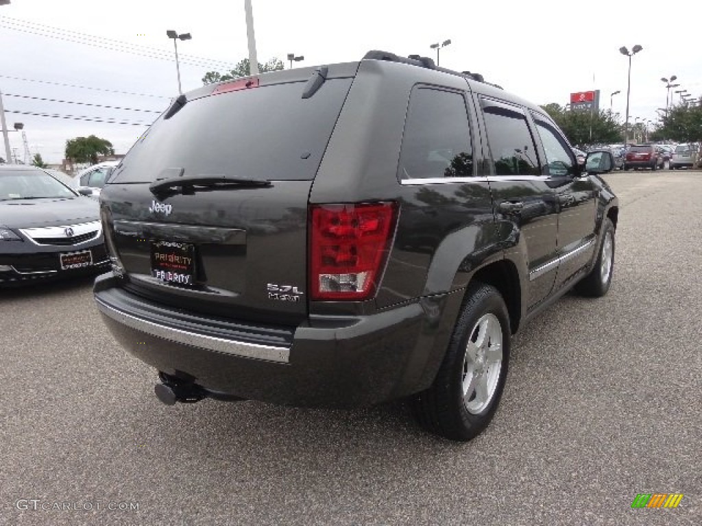 2006 Grand Cherokee Limited 4x4 - Dark Khaki Pearl / Dark Khaki/Light Graystone photo #6