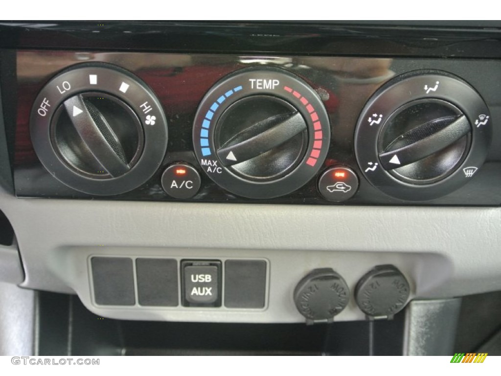2013 Toyota Tacoma Prerunner Double Cab Controls Photo #86636785