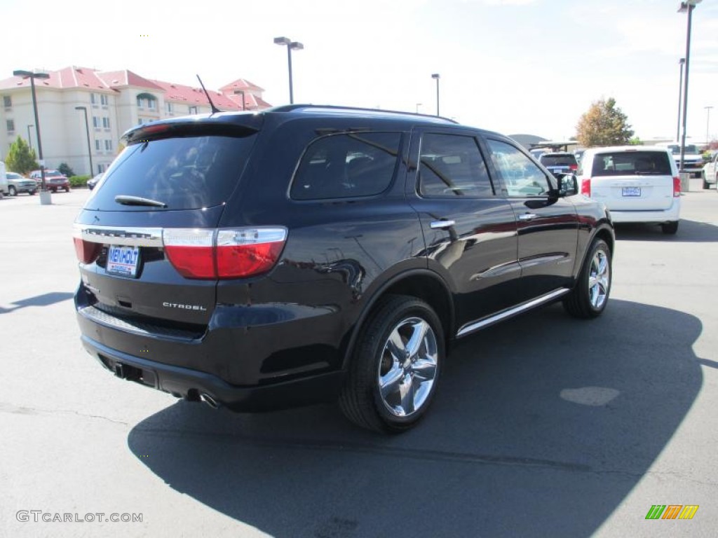 2011 Durango Citadel 4x4 - Blackberry Pearl / Black photo #6