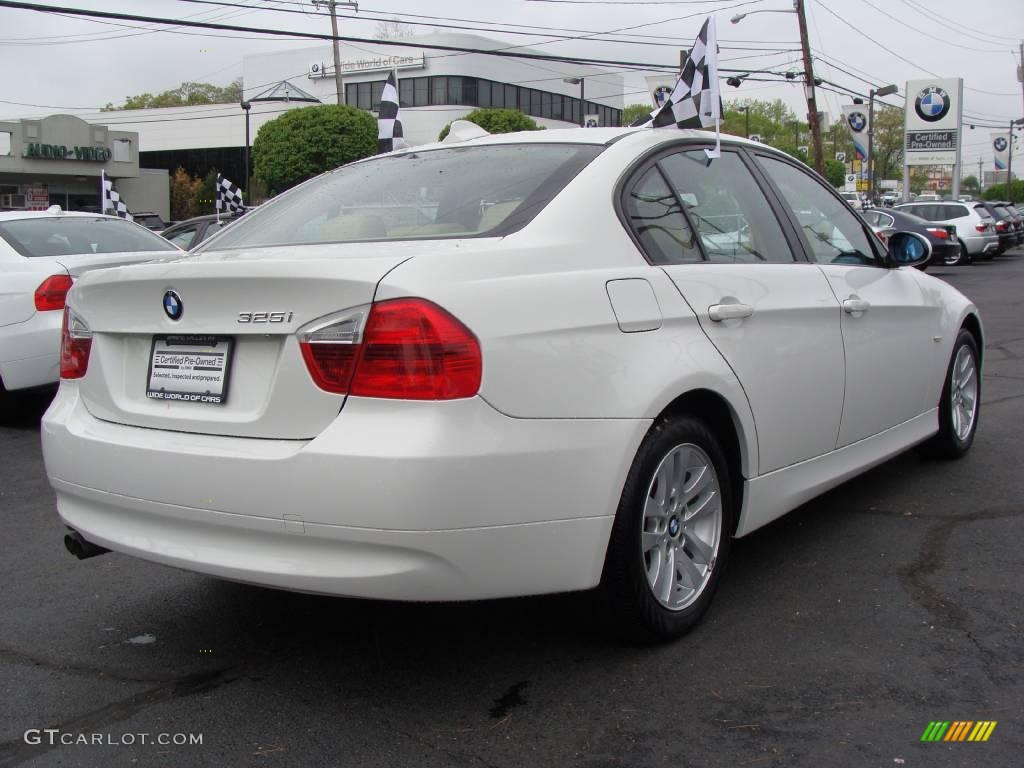 2006 3 Series 325i Sedan - Alpine White / Beige photo #4