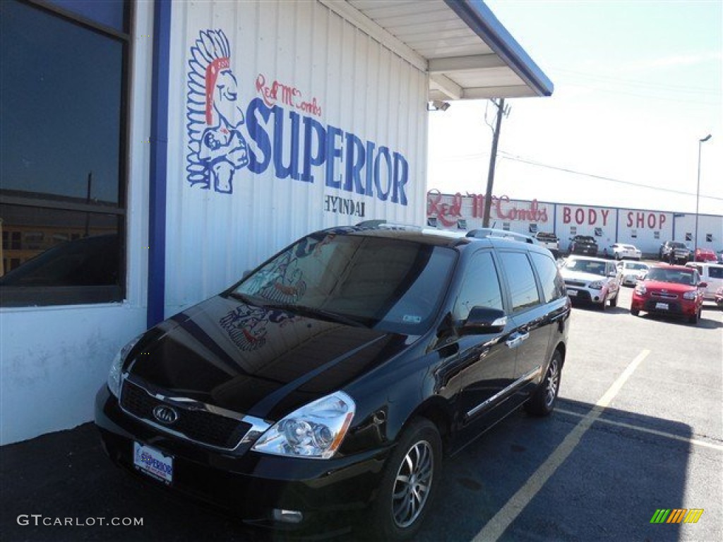 Midnight Black Kia Sedona