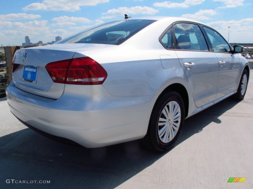 2014 Passat 2.5L S - Reflex Silver Metallic / Titan Black photo #6