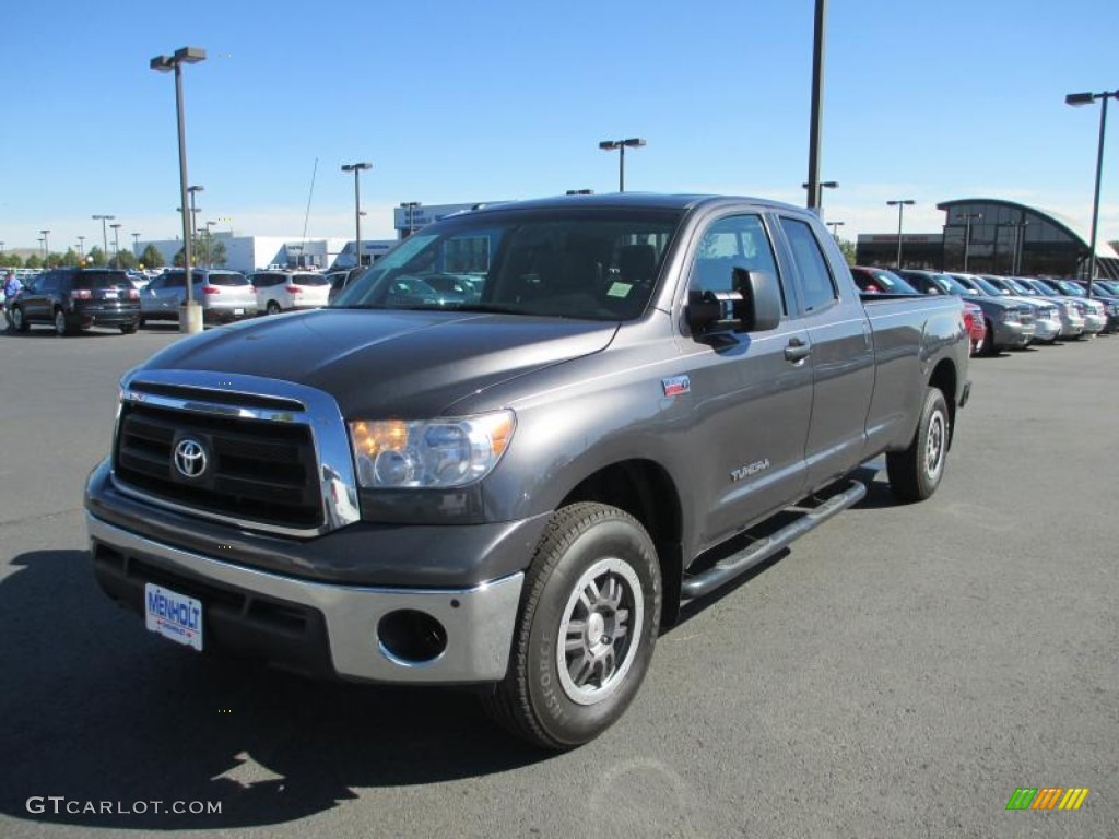 2011 Tundra Double Cab 4x4 - Magnetic Gray Metallic / Graphite Gray photo #2