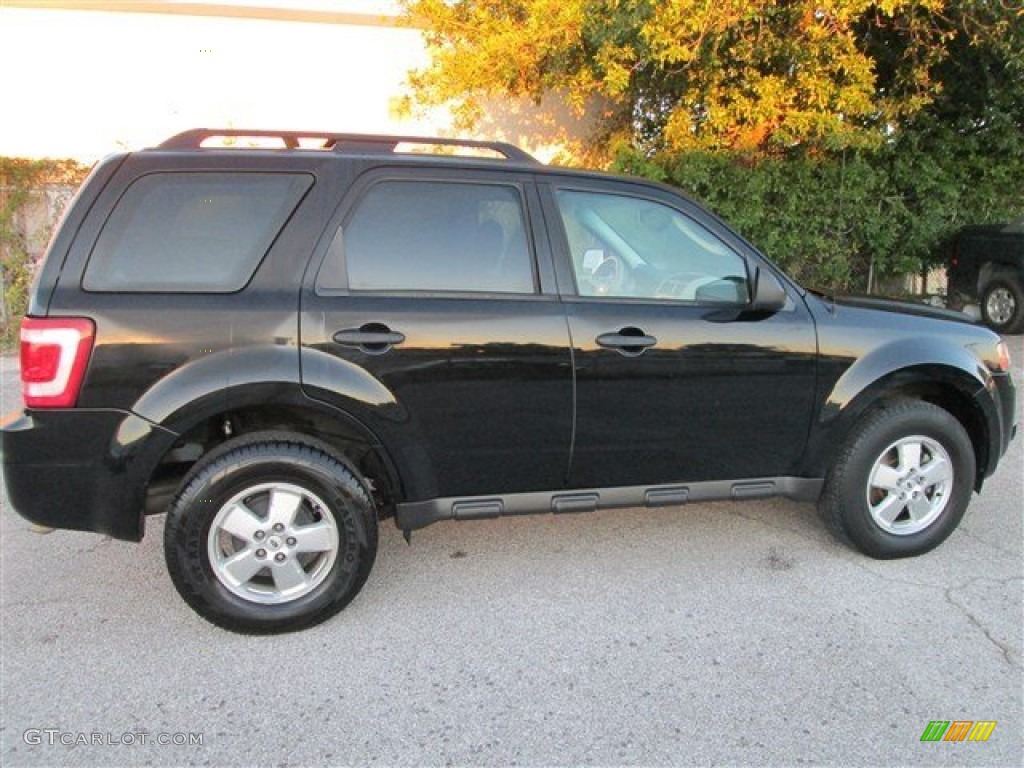 2009 Escape XLS - Black / Stone photo #3