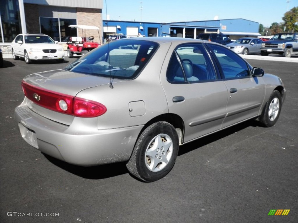Sandrift Metallic 2004 Chevrolet Cavalier Sedan Exterior Photo #86653486