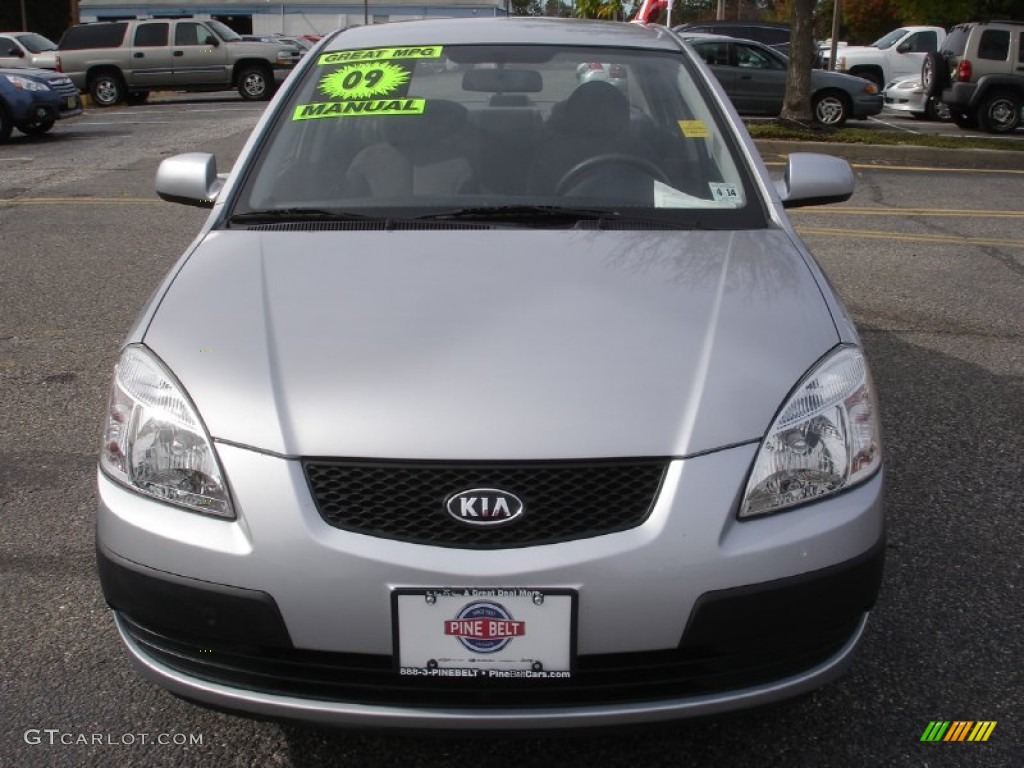 2009 Rio LX Sedan - Clear Silver / Gray photo #2