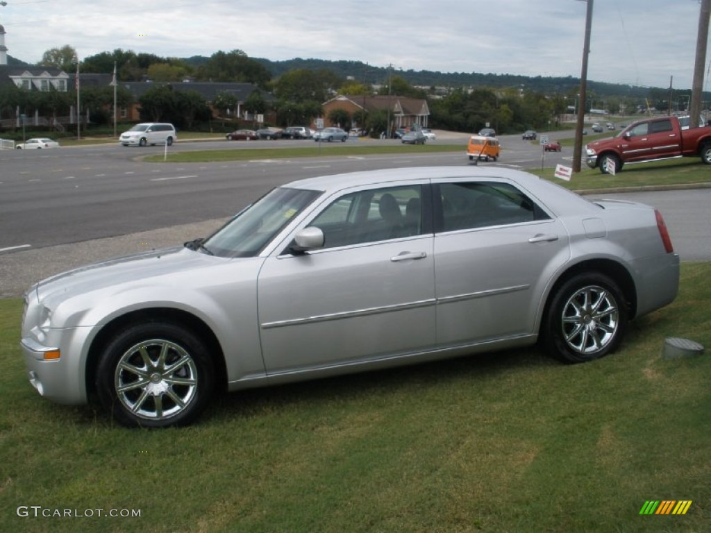 2008 300 Limited - Bright Silver Metallic / Dark Slate Gray photo #9