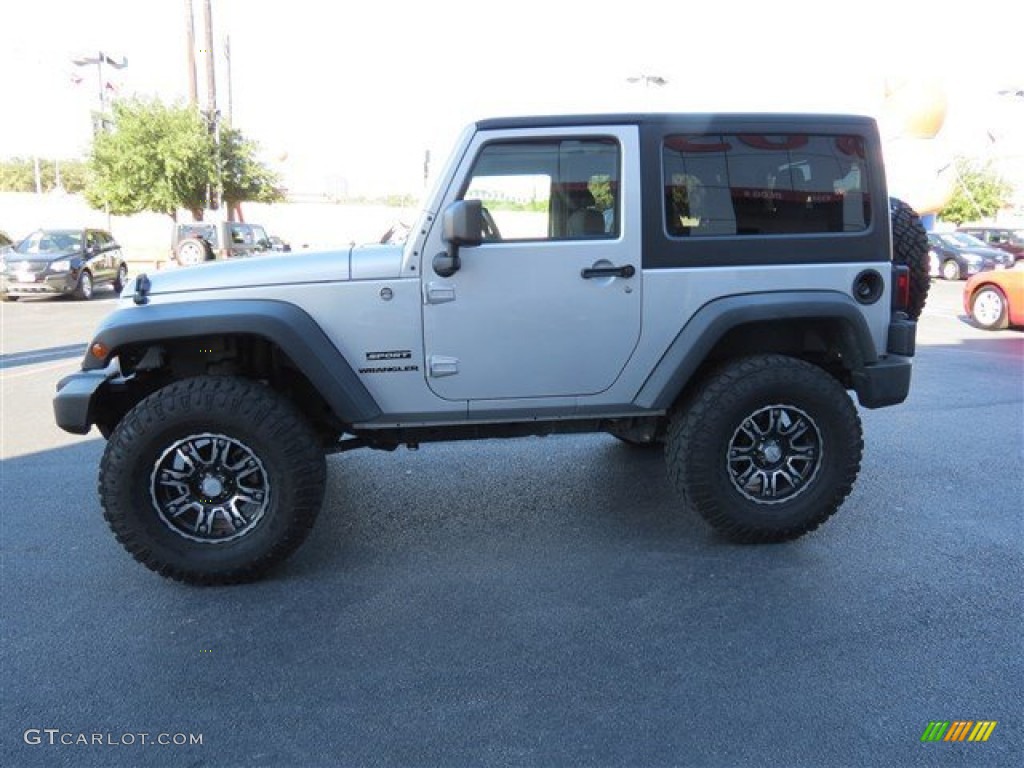 2011 Wrangler Sport S 4x4 - Bright Silver Metallic / Black photo #4