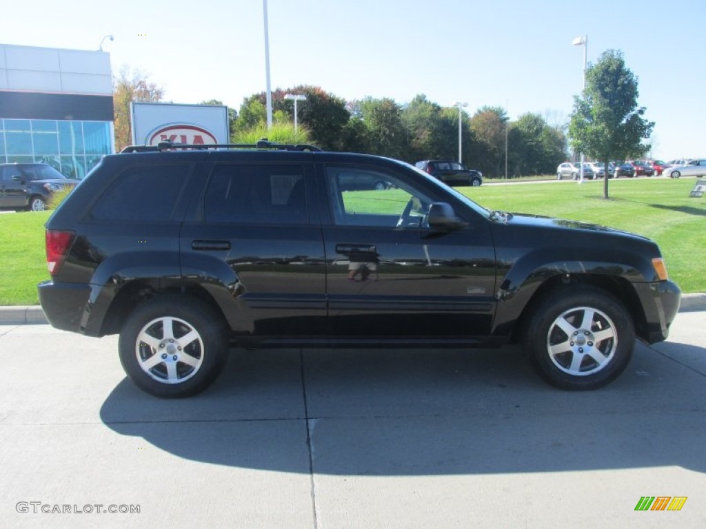 2008 Grand Cherokee Laredo 4x4 - Black / Dark Slate Gray photo #2