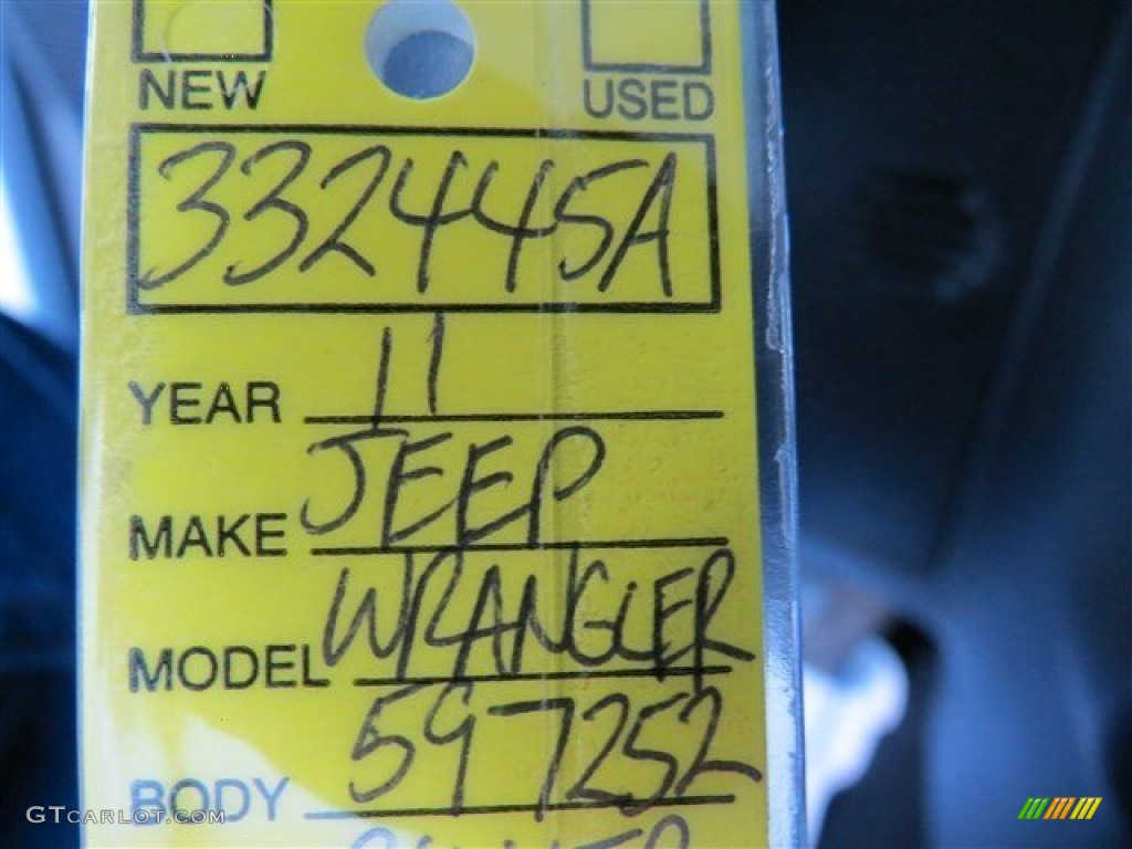 2011 Wrangler Sport S 4x4 - Bright Silver Metallic / Black photo #17