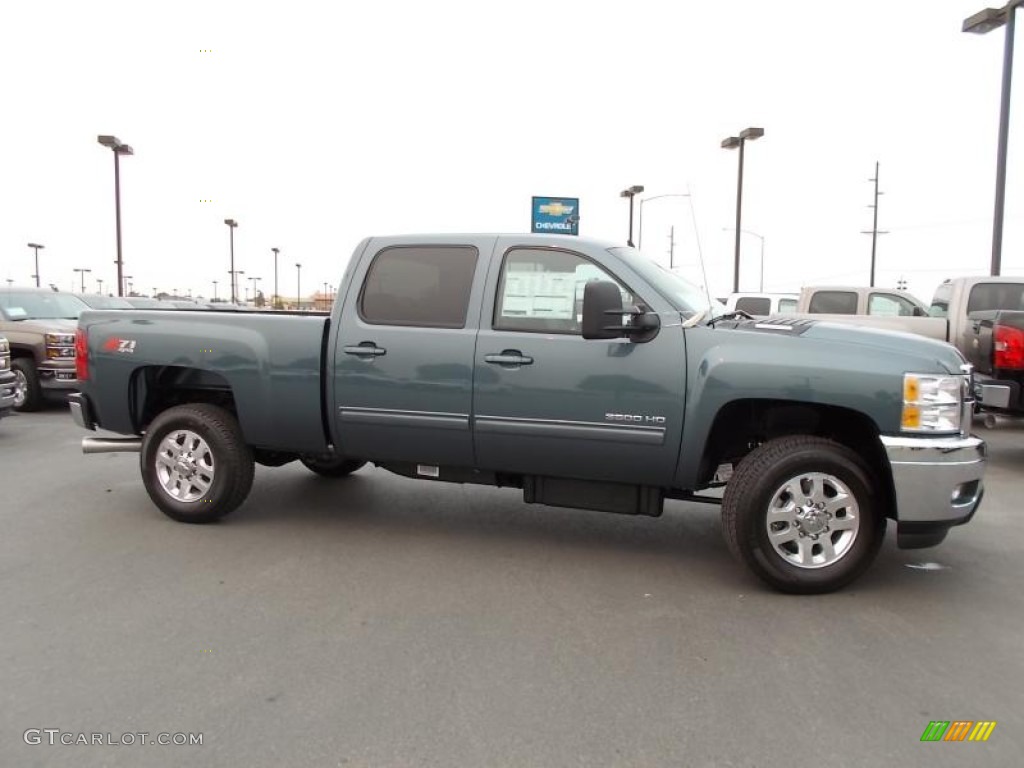 2014 Silverado 3500HD LTZ Crew Cab 4x4 - Blue Granite Metallic / Ebony photo #2