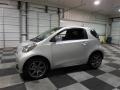 Classic Silver Metallic - iQ  Photo No. 4