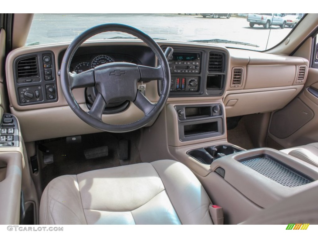 2004 Suburban 1500 LT 4x4 - Sport Red Metallic / Tan/Neutral photo #15