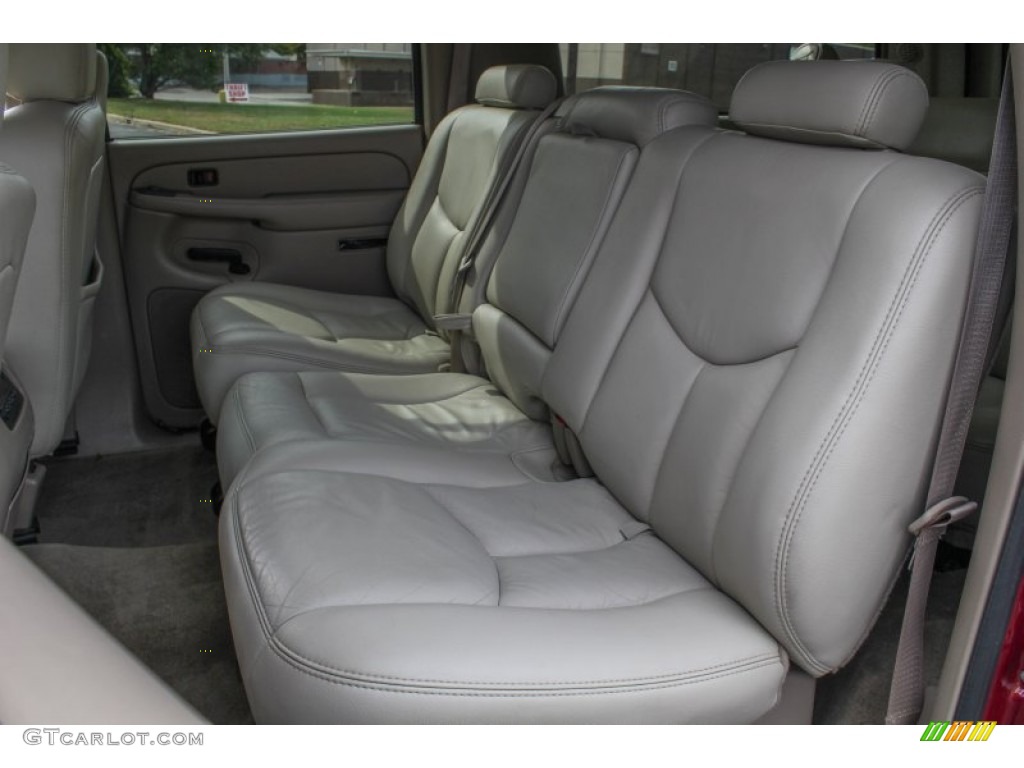 2004 Suburban 1500 LT 4x4 - Sport Red Metallic / Tan/Neutral photo #16