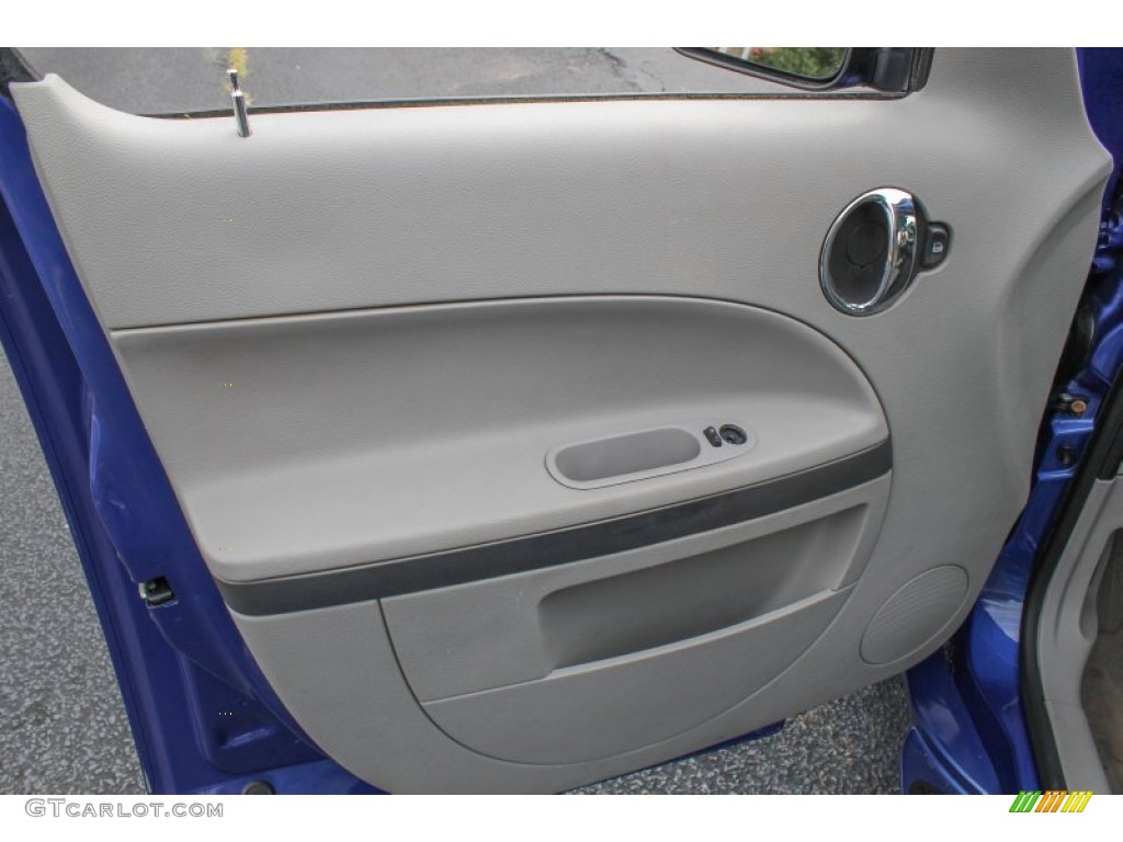 2006 Chevrolet HHR LT Ebony Black/Light Gray Door Panel Photo #86663830