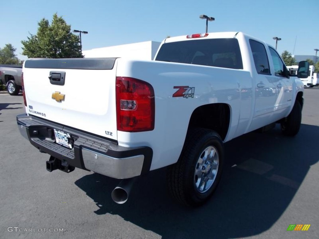 2014 Silverado 2500HD LTZ Crew Cab 4x4 - Summit White / Ebony photo #3