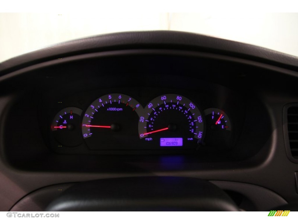 2003 Hyundai Elantra GT Hatchback Gauges Photos