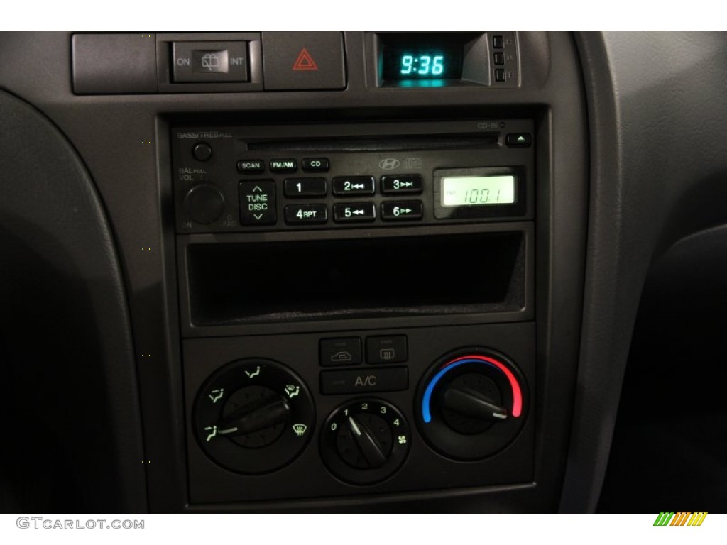 2003 Elantra GT Hatchback - Rally Red / Dark Gray photo #8
