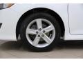 Super White - Camry SE Photo No. 21