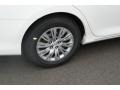 2014 Super White Toyota Camry LE  photo #9