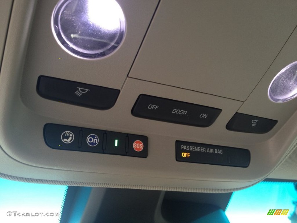 2014 Cadillac CTS Sedan Controls Photo #86671345