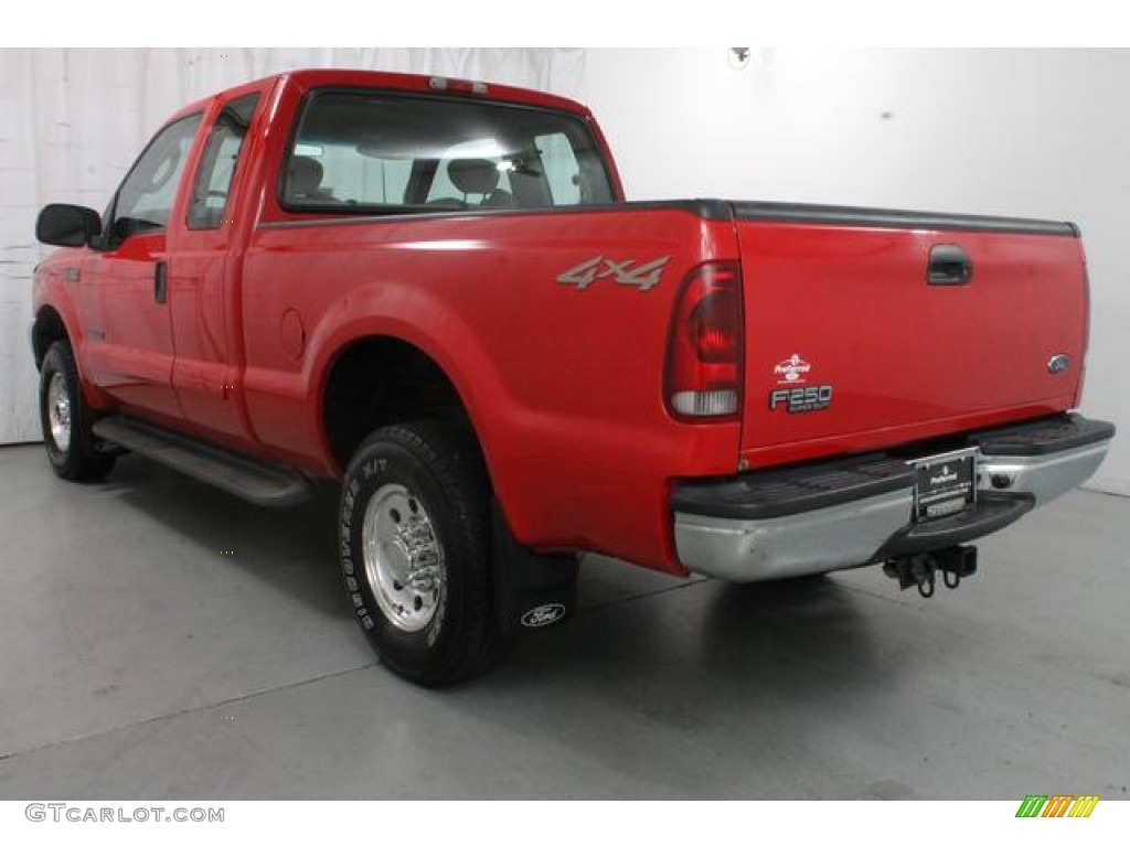 2003 F250 Super Duty XLT SuperCab 4x4 - Red Clearcoat / Medium Flint Grey photo #10