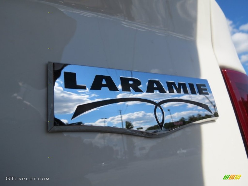 2009 Ram 1500 Laramie Crew Cab 4x4 - Stone White / Dark Slate Gray photo #16