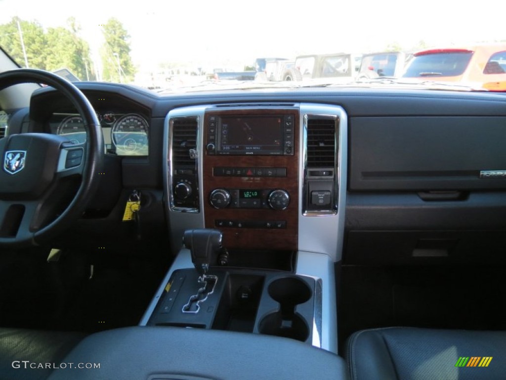 2009 Ram 1500 Laramie Crew Cab 4x4 - Stone White / Dark Slate Gray photo #20