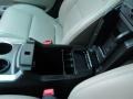 2013 Oxford White Ford Explorer XLT  photo #26